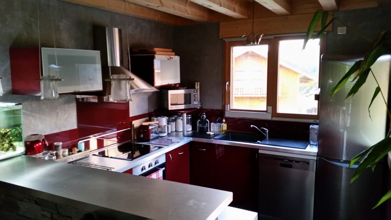 foto 3 Affitto tra privati Praz de Lys Sommand chalet Rodano Alpi Alta Savoia Cucina all'americana