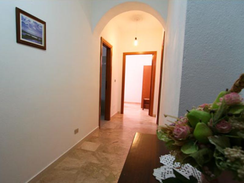 foto 9 Affitto tra privati Posada appartement Sardegna Nuoro (provincia di) Corridoio