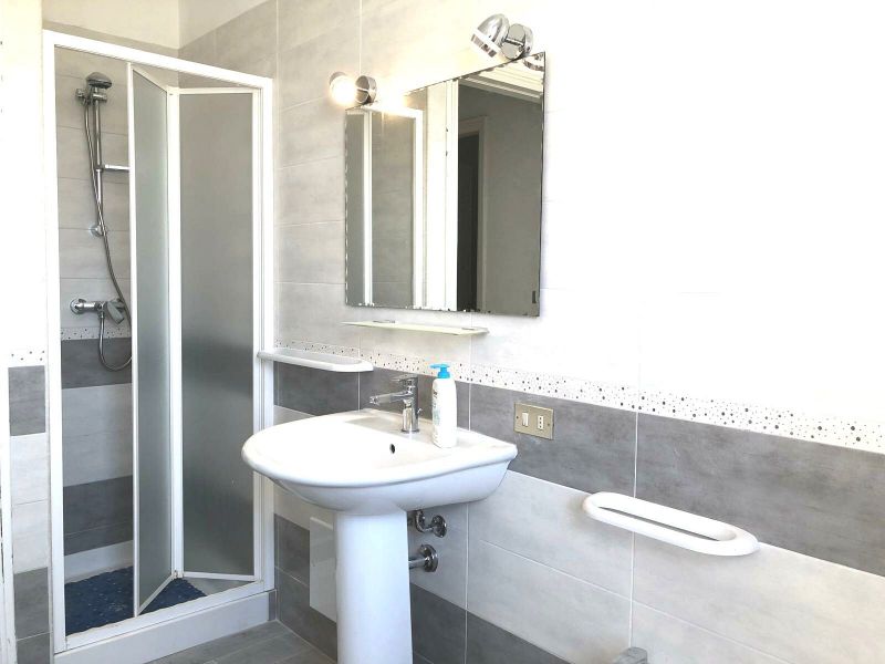 foto 19 Affitto tra privati Torre dell'Orso appartement Puglia Lecce (provincia di) Bagno