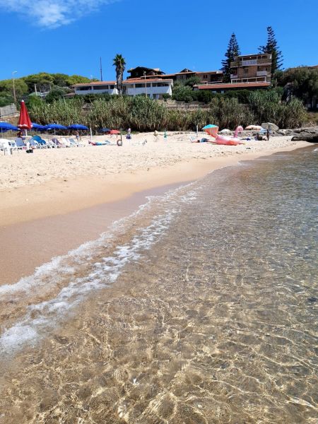 foto 1 Affitto tra privati Isola di Capo Rizzuto appartement Calabria Crotone (provincia di) Vista esterna della casa vacanze