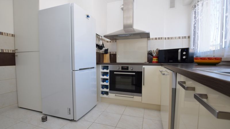 foto 2 Affitto tra privati Cavalaire-sur-Mer appartement Provenza Alpi Costa Azzurra Var Cucina separata