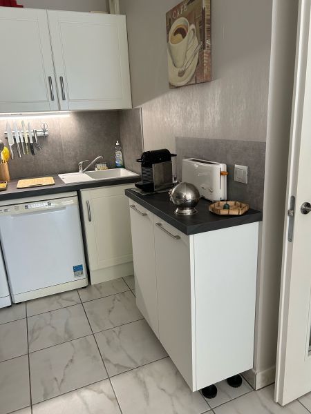 foto 6 Affitto tra privati Frjus appartement Provenza Alpi Costa Azzurra Var Cucina all'americana