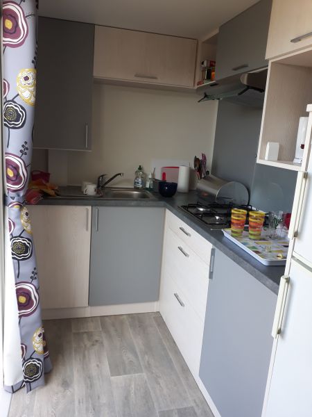 foto 4 Affitto tra privati Saint Raphael mobilhome Provenza Alpi Costa Azzurra Var Cucina all'americana