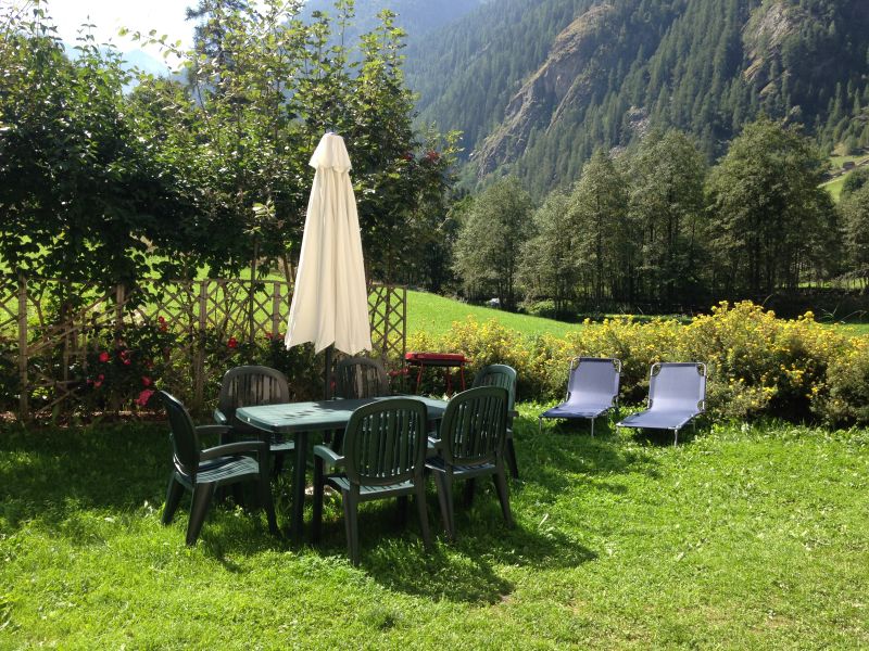 foto 4 Affitto tra privati Gressoney Saint Jean appartement Valle d'Aosta Aosta (provincia di) Giardino