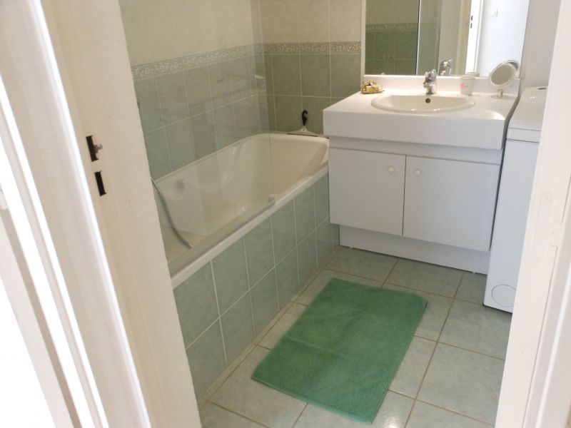 foto 1 Affitto tra privati Frjus appartement Provenza Alpi Costa Azzurra Var Bagno