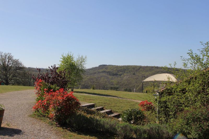 foto 10 Affitto tra privati Montignac sur Vzre (Grottes de Lascaux) gite   Vista esterna della casa vacanze