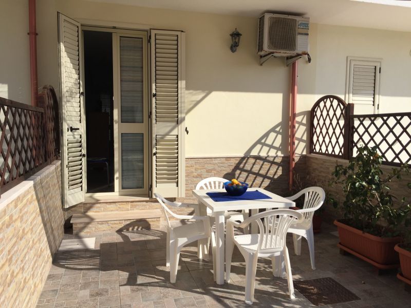 foto 3 Affitto tra privati Ugento - Torre San Giovanni appartement Puglia Lecce (provincia di) Veranda