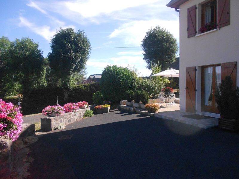 foto 5 Affitto tra privati Besse et Saint Anastaise appartement Alvernia Puy-de-Dme Vista esterna della casa vacanze