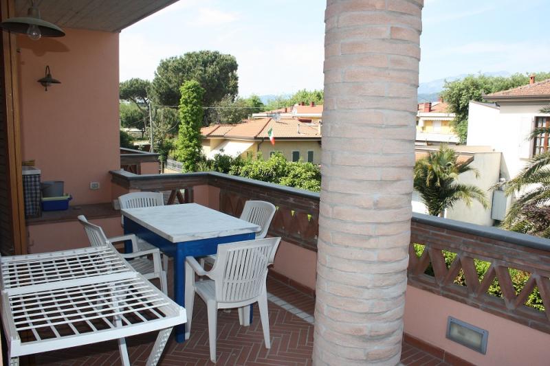 foto 5 Affitto tra privati Marina di Massa appartement Toscana Massa Carrara (provincia di) Vista dal balcone