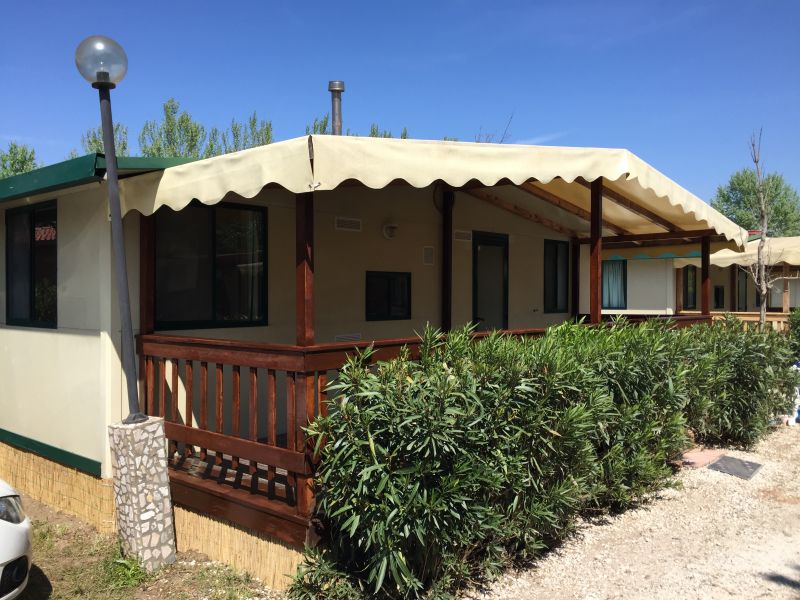 foto 0 Affitto tra privati Pisa mobilhome Toscana  Vista esterna della casa vacanze