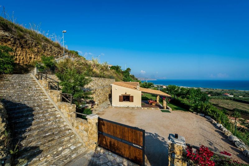 foto 10 Affitto tra privati Castellammare del Golfo villa Sicilia  Vista esterna della casa vacanze